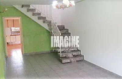 Sobrado na vila formosa com 4 dorms sendo 1 suíte, 4 vagas, 125m²