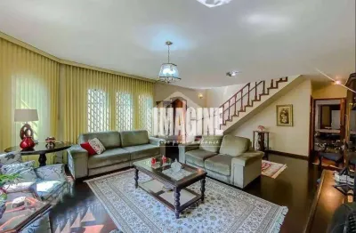 Sobrado no carrão com 6 dorms sendo 1 suíte, 6 vagas, 400m²
