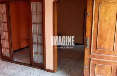 Sobrado no cangaiba com 3 dormitórios sendo 1 suíte, 4 vagas, 200 m²