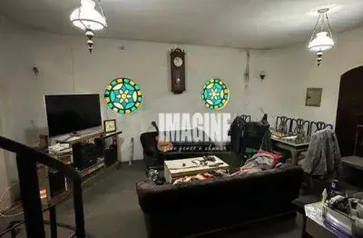 Sobrado em são lucas com 2 dormitórios sendo 2 suítes, 4 vagas ,205 m²