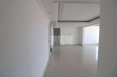 Apartamento duplex no tatuapé com 3 dormitórios sendo 3 suítes, 3 vagas, 237m²