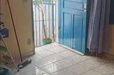 Sobrado na vila formosa com 2 dormitórios, 2 vagas, 160m²