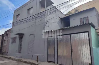 Sobrado na vila esperança com 1 dormitório sendo 1 suíte, 1 vaga, 200m²