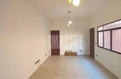 Casa na vila matilde com 2 dormitórios sendo 1 suíte, 2 vagas, 70m²