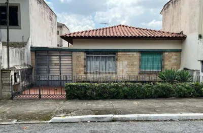 Casa na saúde com 3 dormitórios sendo 2 suítes, 6 vagas, 300m²