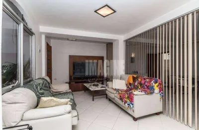 Sobrado no campo belo com 4 dormitórios sendo 1 suíte, 3 vagas, 220m²