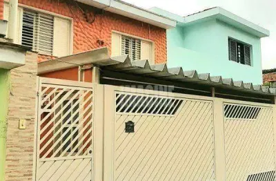 Casa no Ipiranga com 3 Dormitórios sendo 1 Suíte, 3 Vagas, 223m²