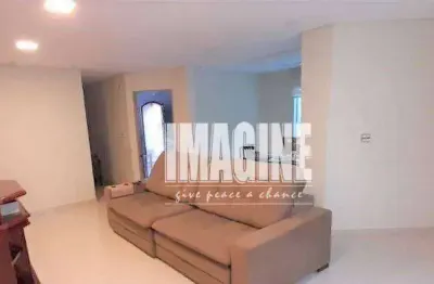 Sobrado no carrão com 3 dorms sendo 1 suíte, 3 vagas, 240m²