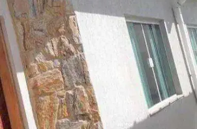 Sobrado em condomínio em itaquera com 2 suítes, 1 vaga, 72m²
