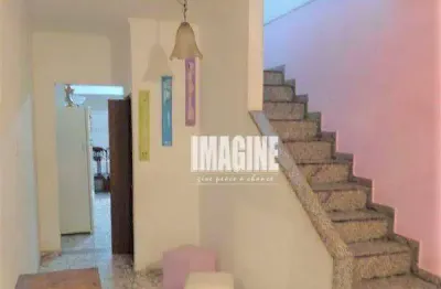 Sobrado no aricanduva com 3 dorms sendo 1 suíte, 2 vagas, 200m²