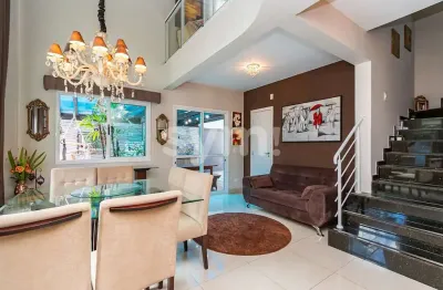 Casa em condomínio fechado com 4 quartos à venda na rua aristides athayde, 771, jardim social, curitiba por r$ 1.650.000