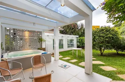 Casa com 4 quartos à venda na avenida albino raschendorfer, 80, vista alegre, curitiba por r$ 2.990.000