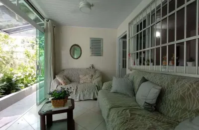 Casa com 2 dormitórios à venda, 134 m² por r$ 880.000,00 - aviação - praia grande/sp