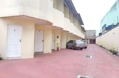 Casa em condomínio fechado com 2 quartos à venda na Rua Aruás, 70, Tupi, Praia Grande