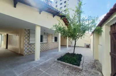 Casa com 3 dormitórios para alugar, 200 m² por R$ 3.800,01/mês - Tupi - Praia Grande/SP