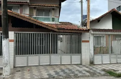 Casa com 2 quartos à venda na Rua Uruguai, 158, Guilhermina, Praia Grande