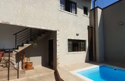 Sobrado isolado, alto padrão próximo à praia em peruíbe - sp