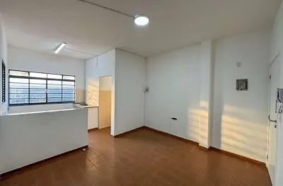 Apartamento com 01 dormitório amplo disponível para locação residencial e comercial em aviação - praia grande
