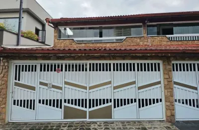 Sobrado alto padrão no Canto do Forte ao lado da Av. Mallet – suíte master com hidromassagem e 2 vagas