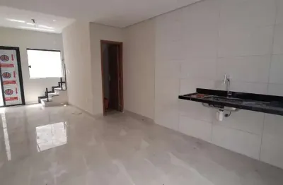 Casa com 2 dormitórios à venda, 64 m² por R$ 379.900 - Vila Guilhermina - Praia Grande/SP
