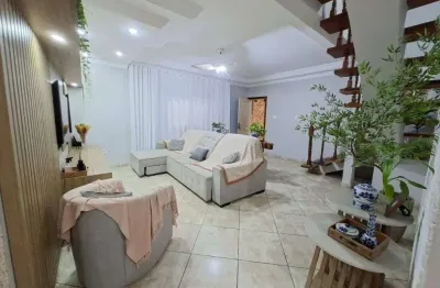 Sobrado com 2 dormitórios à venda, 102 m² por R$ 535.000,00 - Vila Antártica - Praia Grande/SP