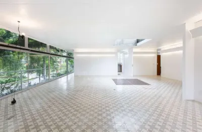 Casa gerassi – ícone da arquitetura moderna em alto de pinheiros