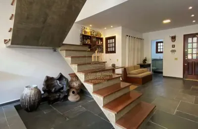 Casa em condomínio à venda por 1.890.000, com 4 dormitórios