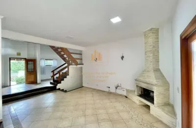 Casa em condomínio com 5 quartos(2 suítes) à venda, 361 m² p
