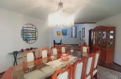 Casa à venda na granja viana por r$ 3.400.000, com 4 suítes