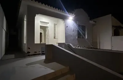 Casa com 2 quartos para alugar na Rua Waldemar Falcão, 187, Horto Florestal, Salvador