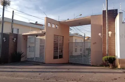 Casa condomínio fechado zona industrial ( com renda)