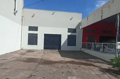 Barracão / Galpão / Depósito com 2 salas para alugar na Avenida Ipiranga, 1635, Cidade Alta, Cuiabá