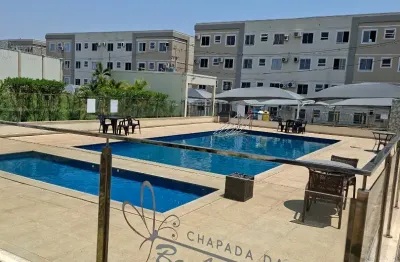 Apartamento térreo com  02 quartos e ampla área privativa para o quarto