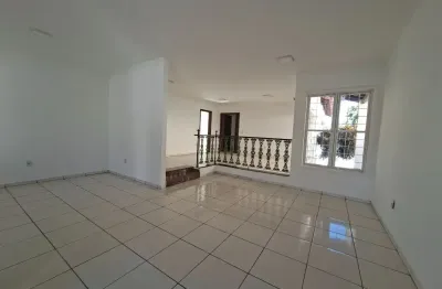 Casa com 4 quartos para alugar na Rua Doutor Áureo Lino da Silva, 45, Boa Esperança, Cuiabá