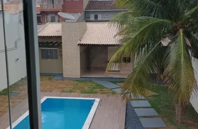 Lindo sobrado no jardim itália com 3 quartos, edícula e piscina