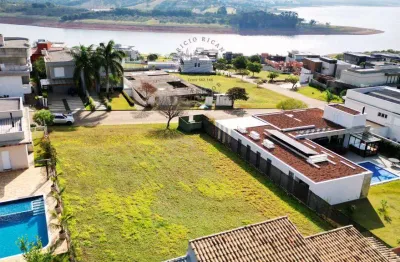 Terreno à venda com vista para a represa no condomínio porto laranjeiras em piracaia-sp