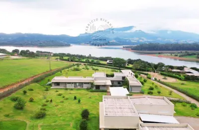 Casa à venda no condomínio panorama com vista para a represa do jaguari em piracaia-sp