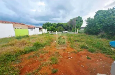 Terreno à venda, 640 m² por R$ 695.000,00 - Estiva - Taubaté/SP