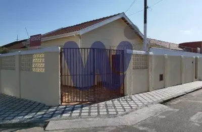 Residência premium no centro de taubaté-sp: 7 quartos, 4 salas, 3 banheiros, 2 vagas, 163m².