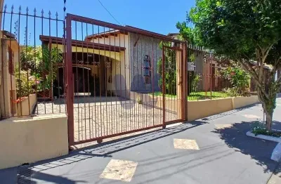 Casa com 3 quartos à venda no jardim rosely, pindamonhangaba  por r$ 600.000