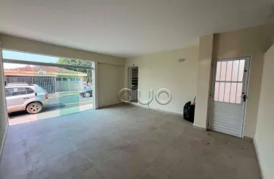 Casa  comercial com 5 salas + 3 quartos + 4 banheiros para locação ao lado da santa casa!