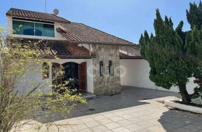 Casa com 3 dormitórios à venda, 256 m² por r$ 640.000,00 - centro - peruíbe/sp