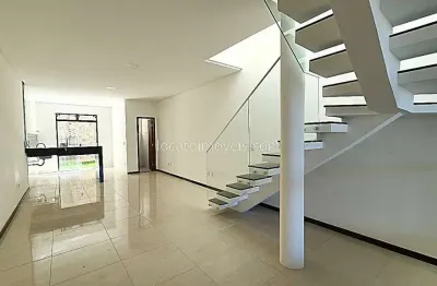 Casa duplex 3/4, suite - 2 vagas - área gourmet - bairro aeroporto - aceita cef