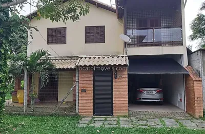 Granja com uma casa de 04 quartos em chapeu d`uvas juiz de fora mg