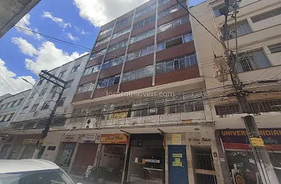 Kitnet / Stúdio para alugar na Rua Barbosa Lima, 305, Centro, Juiz de Fora