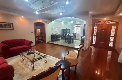 Casa com quatro quartos- quatro suítes- piscina- no bairro santa terezinha aceita financiamento bancário