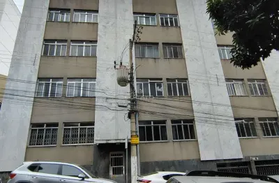 Apartamento com 2 quartos para alugar na Rua Floriano Peixoto, 796, Centro, Juiz de Fora