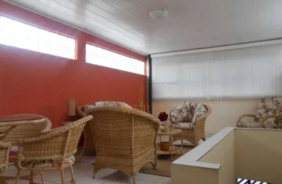Casa com 2 quartos à venda na Rua Avelina Nogueira do Prado, Jardim Monte Alegre, Taboão da Serra