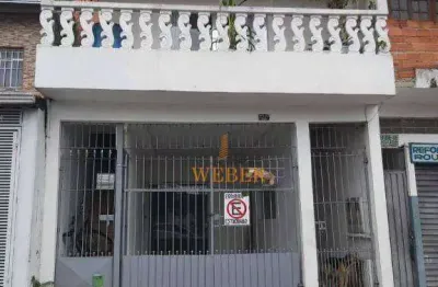 Vende-se um sobrado com dois pavimentos com entradas separadas no jardim santa tereza  jandira, térreo  área construída 125m²  1 garagem  sala cozinha