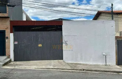 Galpão reformado 250m² – pé-direito alto e fácil acesso logístico